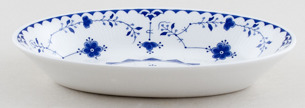 Pickle Dish or Sauce Boat Stand c2000